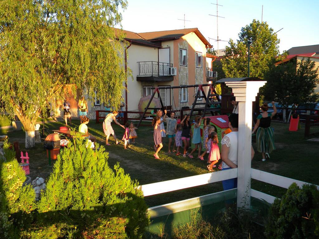 Club De Vacanta Corabia Piratilor-Mamaia Nord Navodari Exterior photo